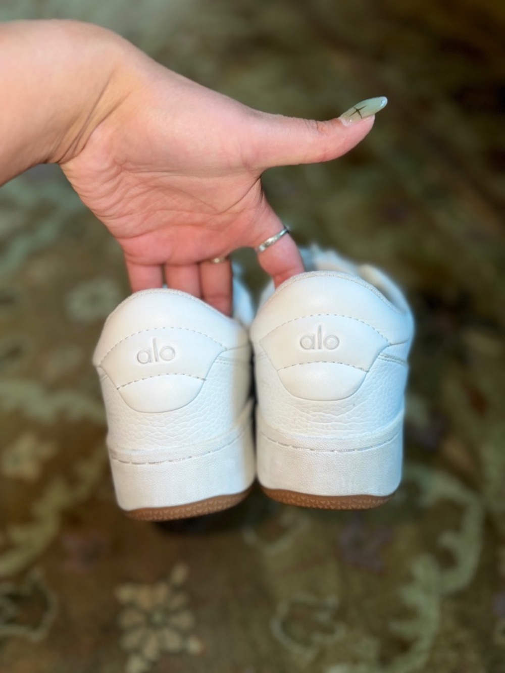 ALO Recovery Mode Sneaker - Picture 3 of 7